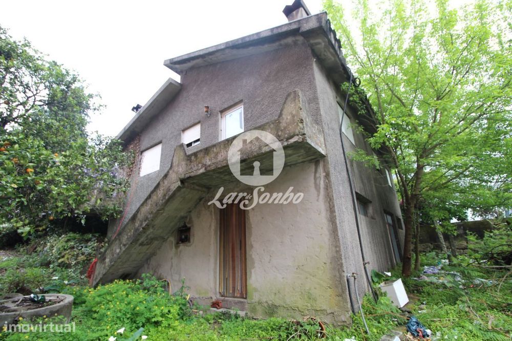 Moradia p/ restauro c/ 1729m2 no Louro, Vila Nova de Famalicão