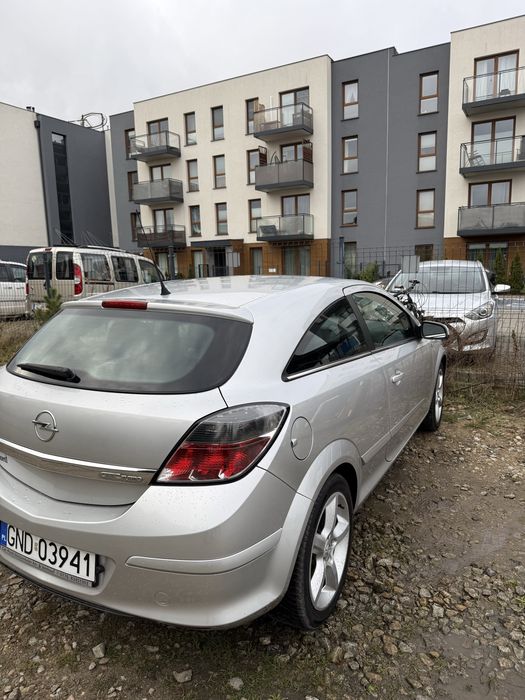 OPEL Astra H 1.6 turbo GTC OPC line