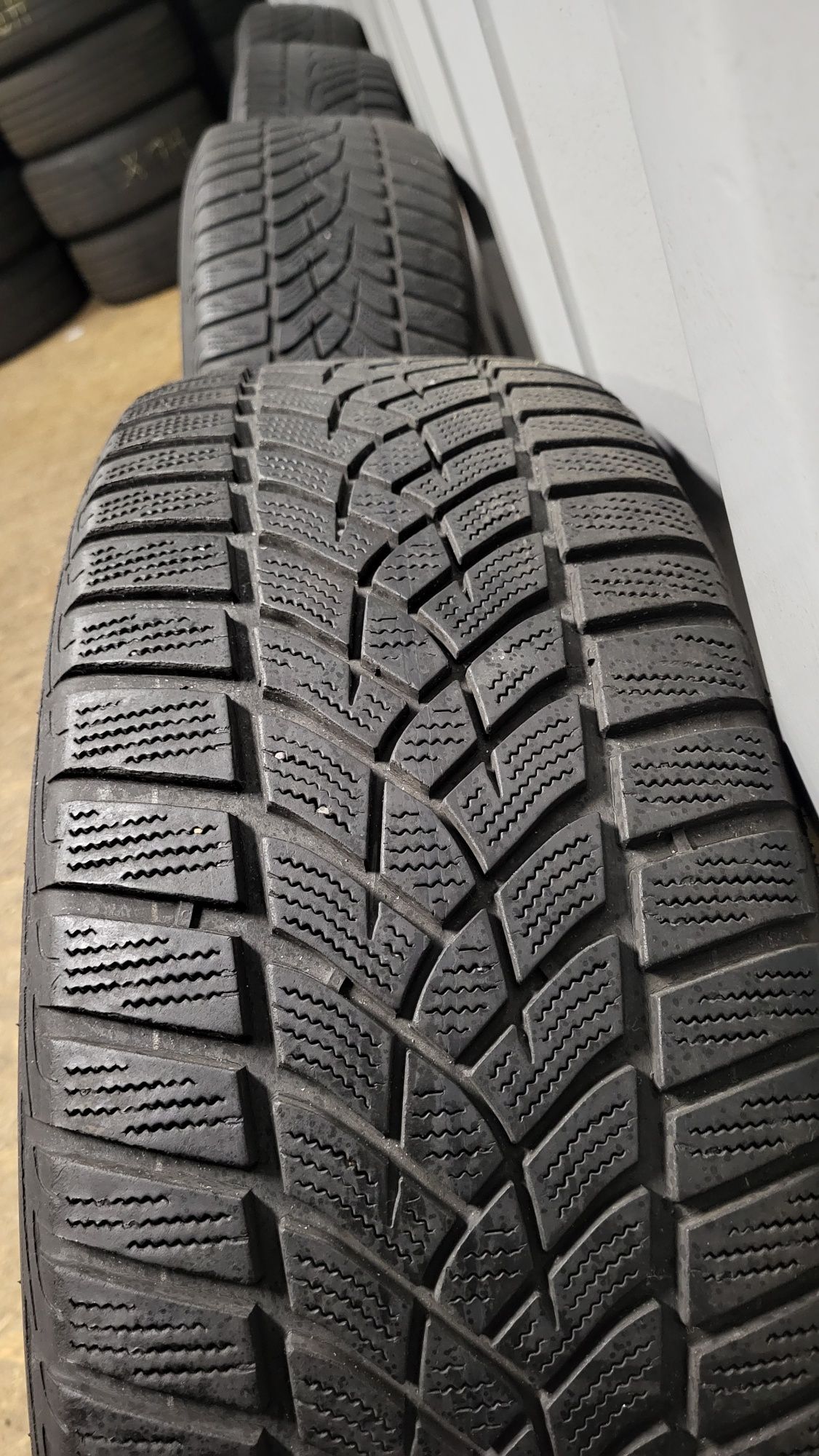 Alufelgi VW 17" 5x112 z oponami 215/55 R17 Passat B8 B7 Skoda Superb