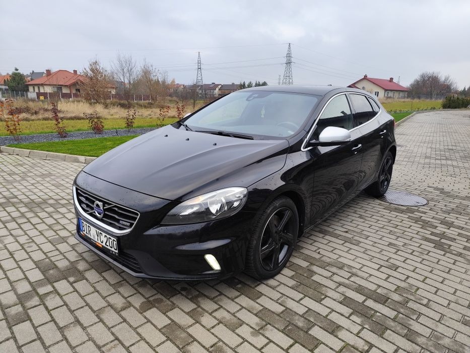 VOLVO V40 R-Design 2.0 D3 150ps,Świeżo sprowadzony,Serwis do końca.