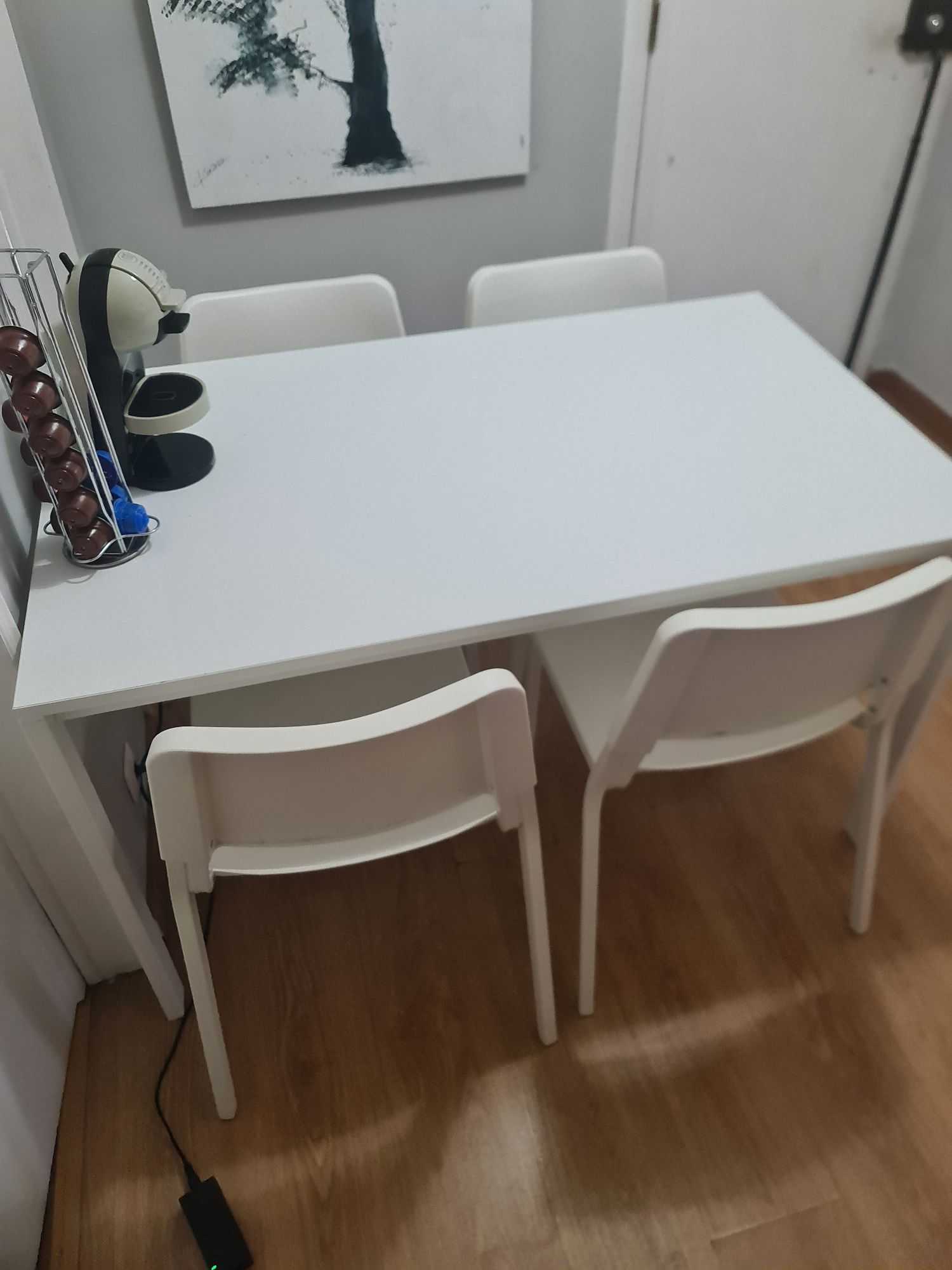 Mesa de jantar ikea com 4 cadeiras