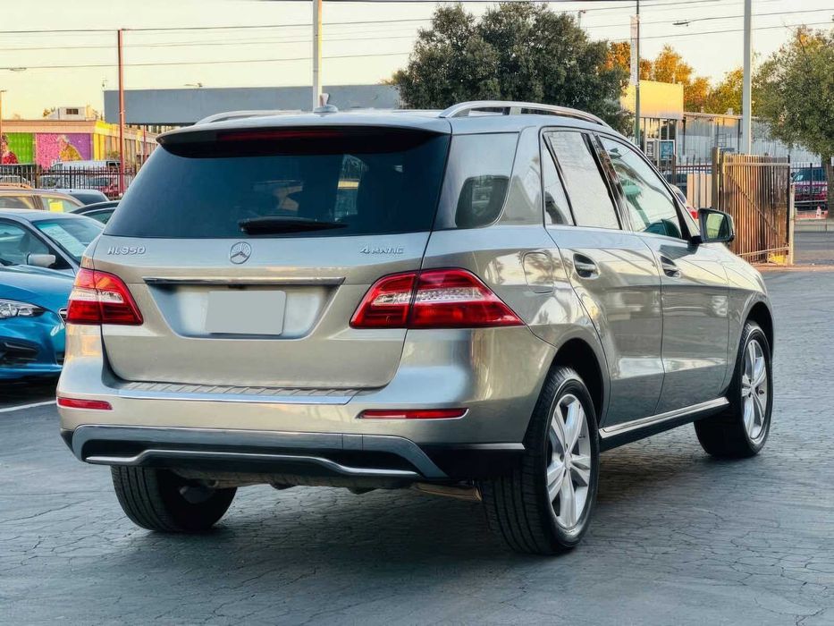 Mercedes-Benz M-Class ML 350 4MATIC      2013