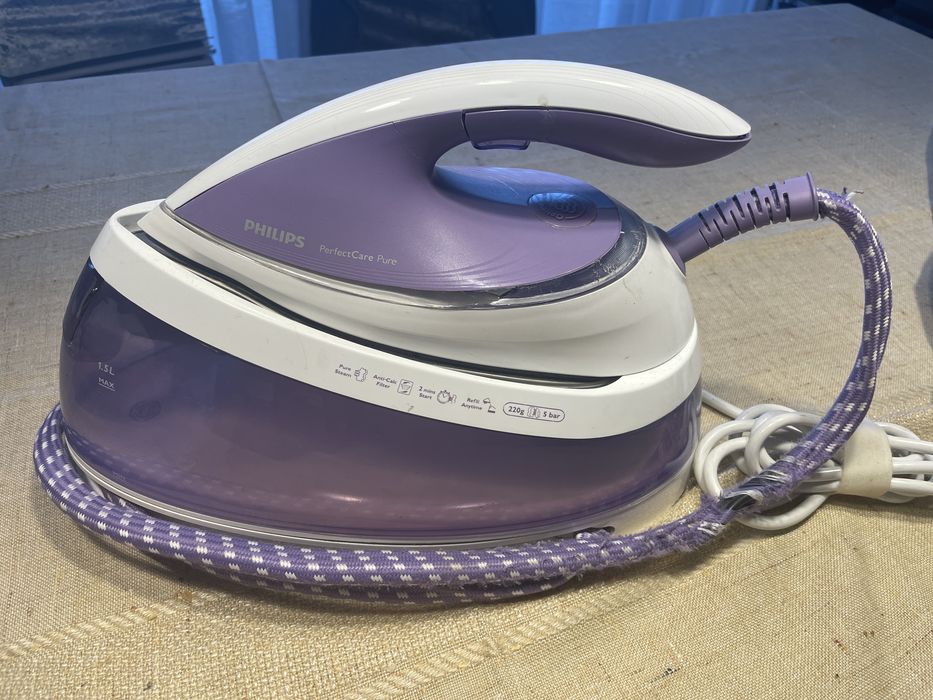 Ferro a vapor PerfectCare Pure