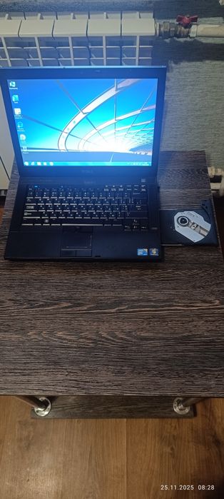 Ноутбук DELL inspire