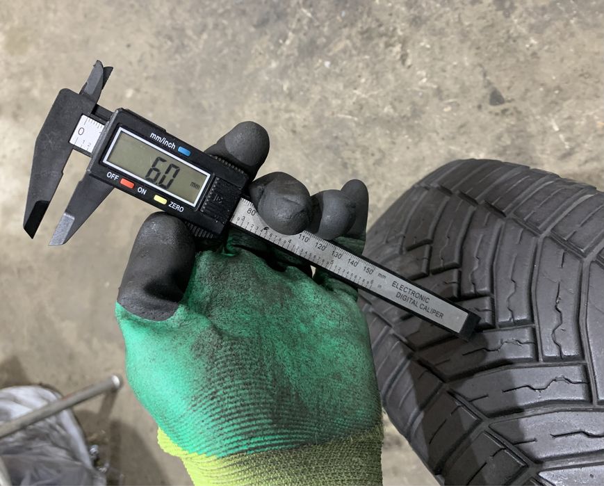 Шина одна Michelin Agilis CrossClimate 215/65 R16C одиночка