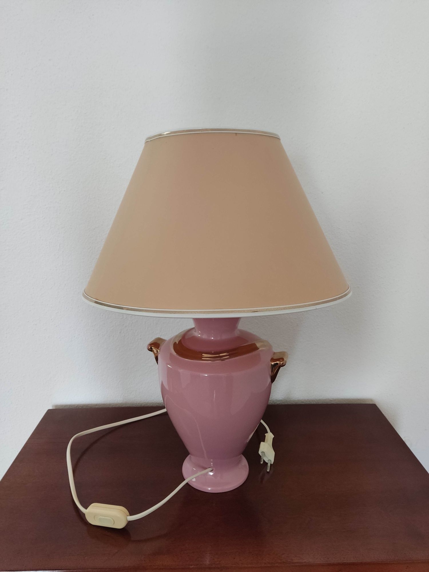Candeeiro de mesa