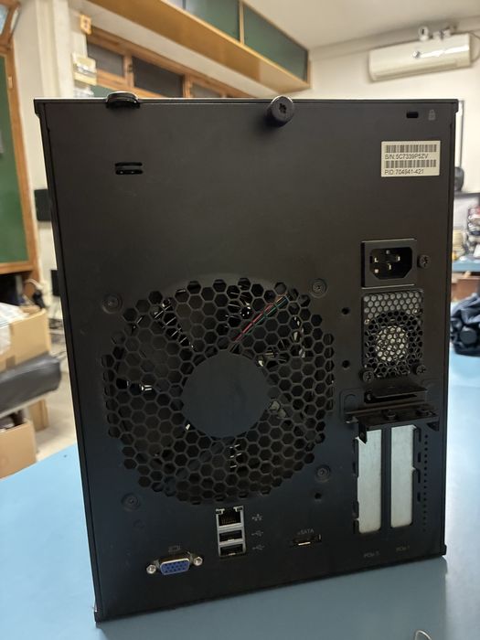 HP ProLiant MicroServer G7 AMD N54L