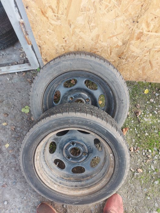 Диски з резиною зима  смарт 185 55 r15 пара зад