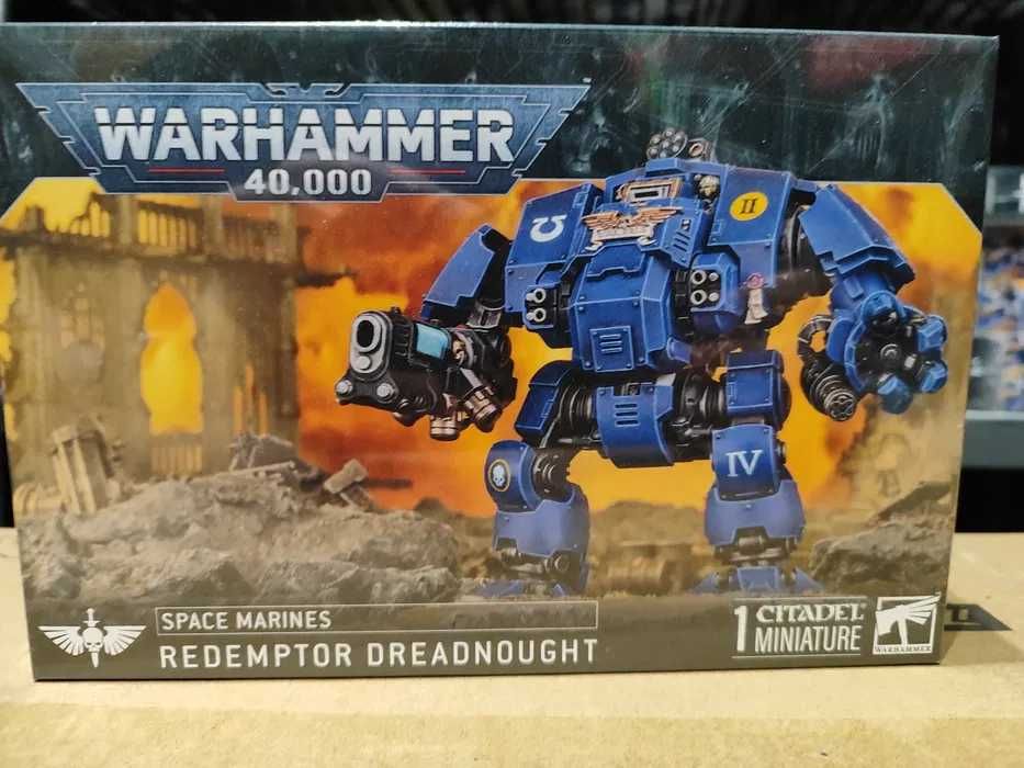 Warhammer 40000 Space Marines Redemptor Dreadnought