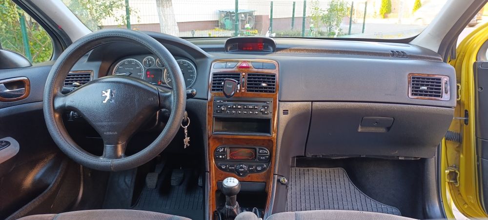 Пежо 307 на полной комплектации