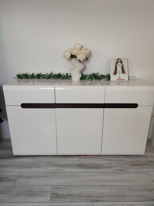 Biała komoda Azteca trio z szufladami