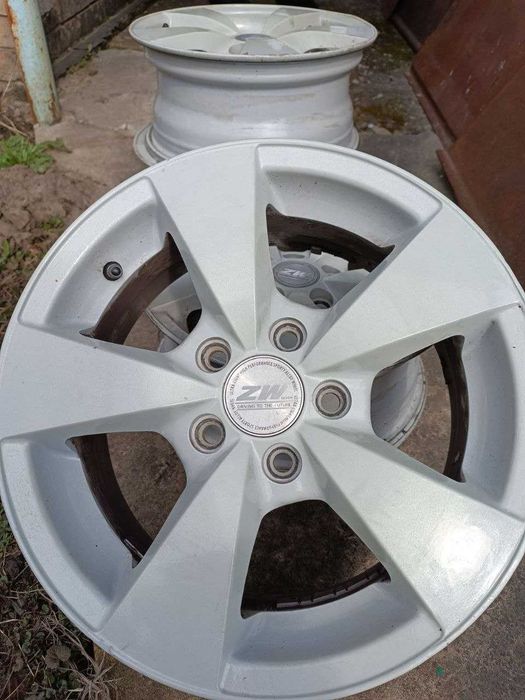 Колеса R14.Диски ZW, 
резина Michelin 185/60 R14
 б/в
Сміла, Черкаська