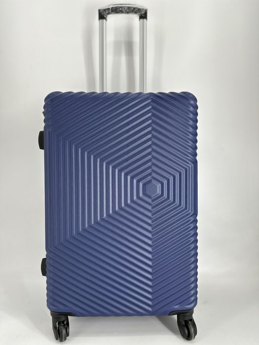 Nowa walizka średnia - Galanteria Matejko