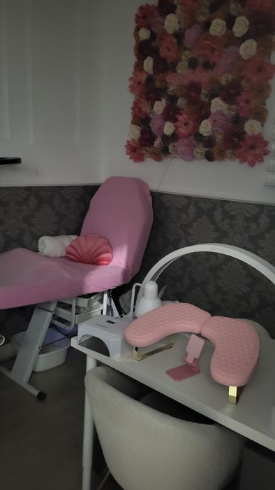 Odstąpię salon stylizacji paznokci z pełną bazą klientek Gdańsk