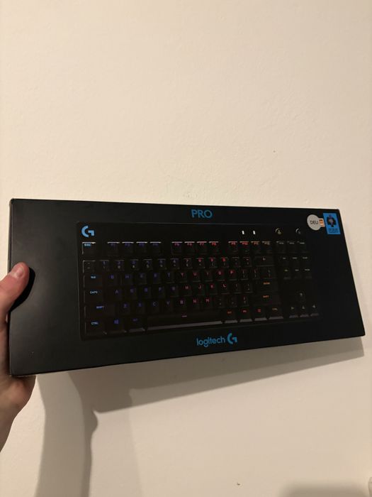 Logitech G PRO геймерська клавіатура