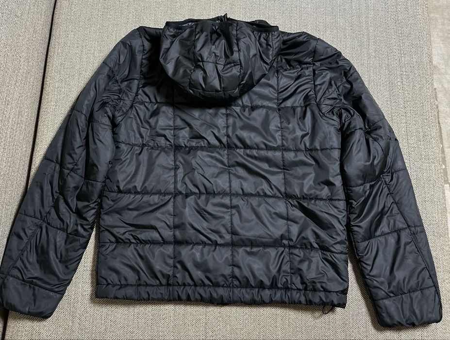 Куртка adidas розмір M