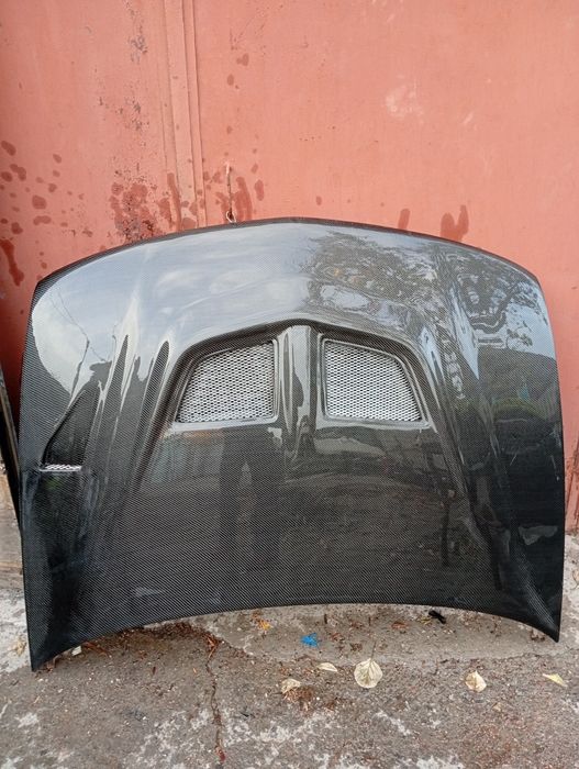 Капот Митсубиси Лансер 9