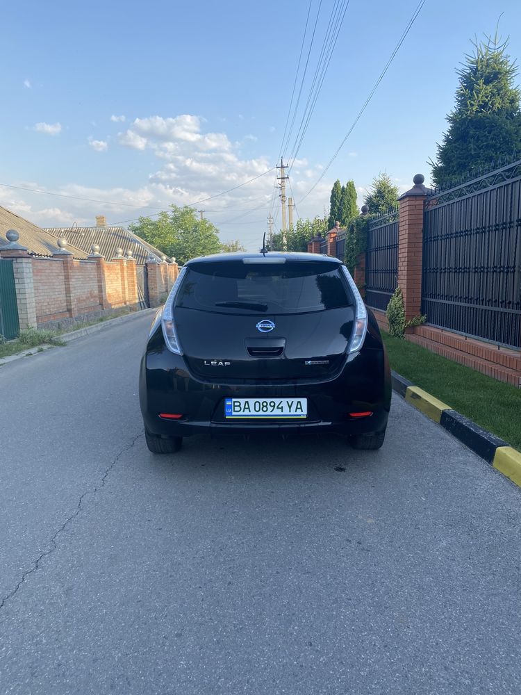 Nissan leaf, 2013 рік