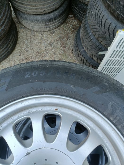 Alufelgi komplet Oryginalne BMW 5x120 z oponami 205/65 R 15 m
