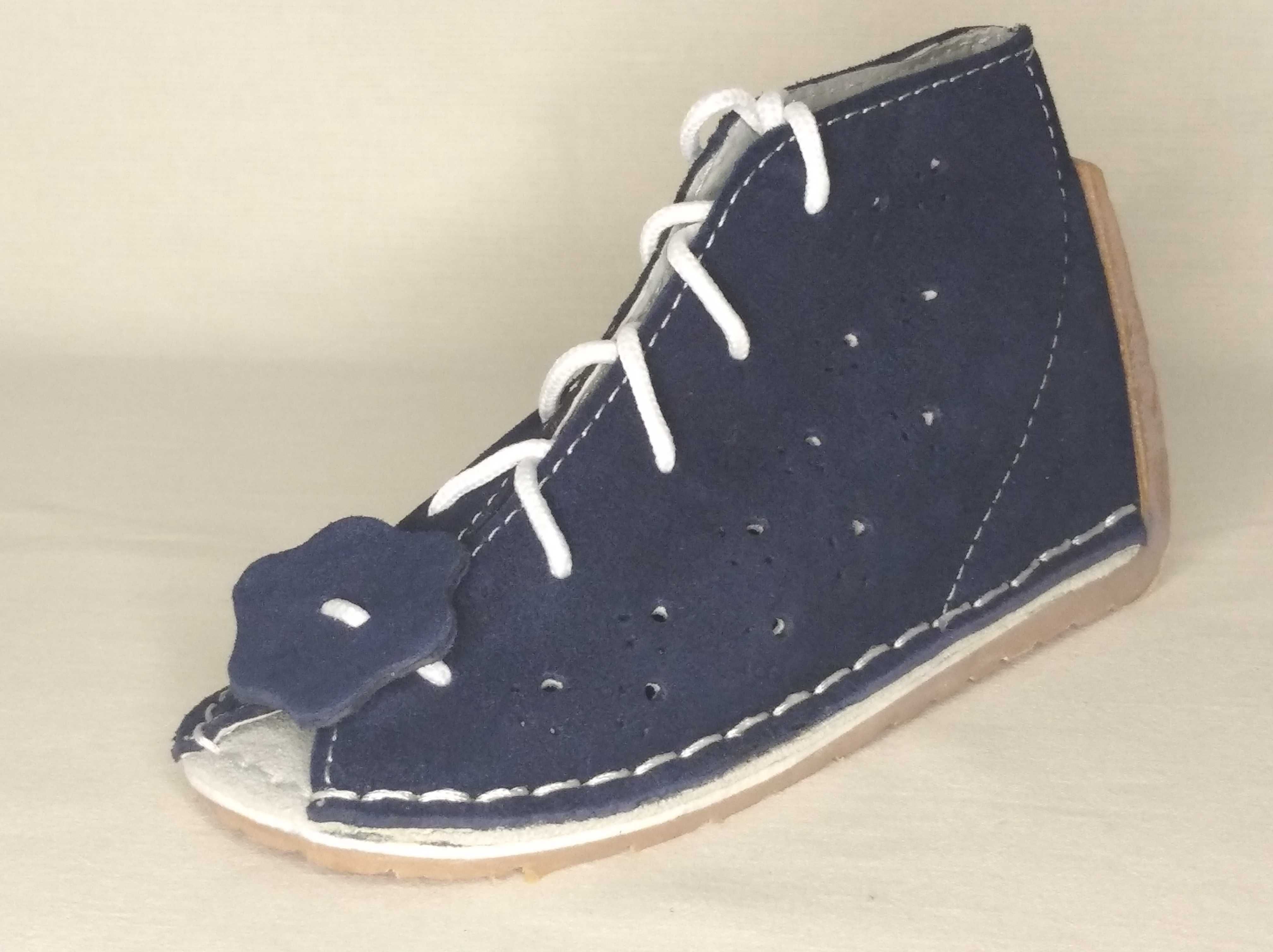 Buty dziecięce DR FABIO  (Roz. 25)