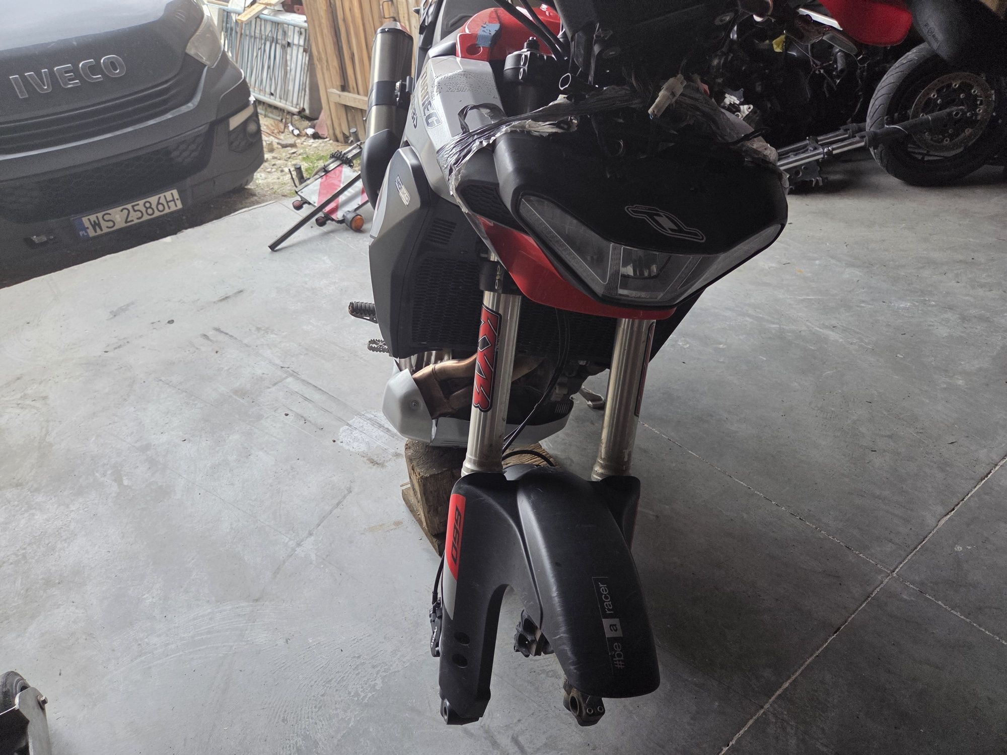 Aprilia tuareg 660 rok 2023 faktura vat 23 salon Polska