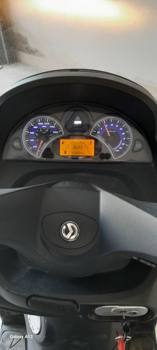 Sym gts 125 de 2015 com apenas 16000 kms