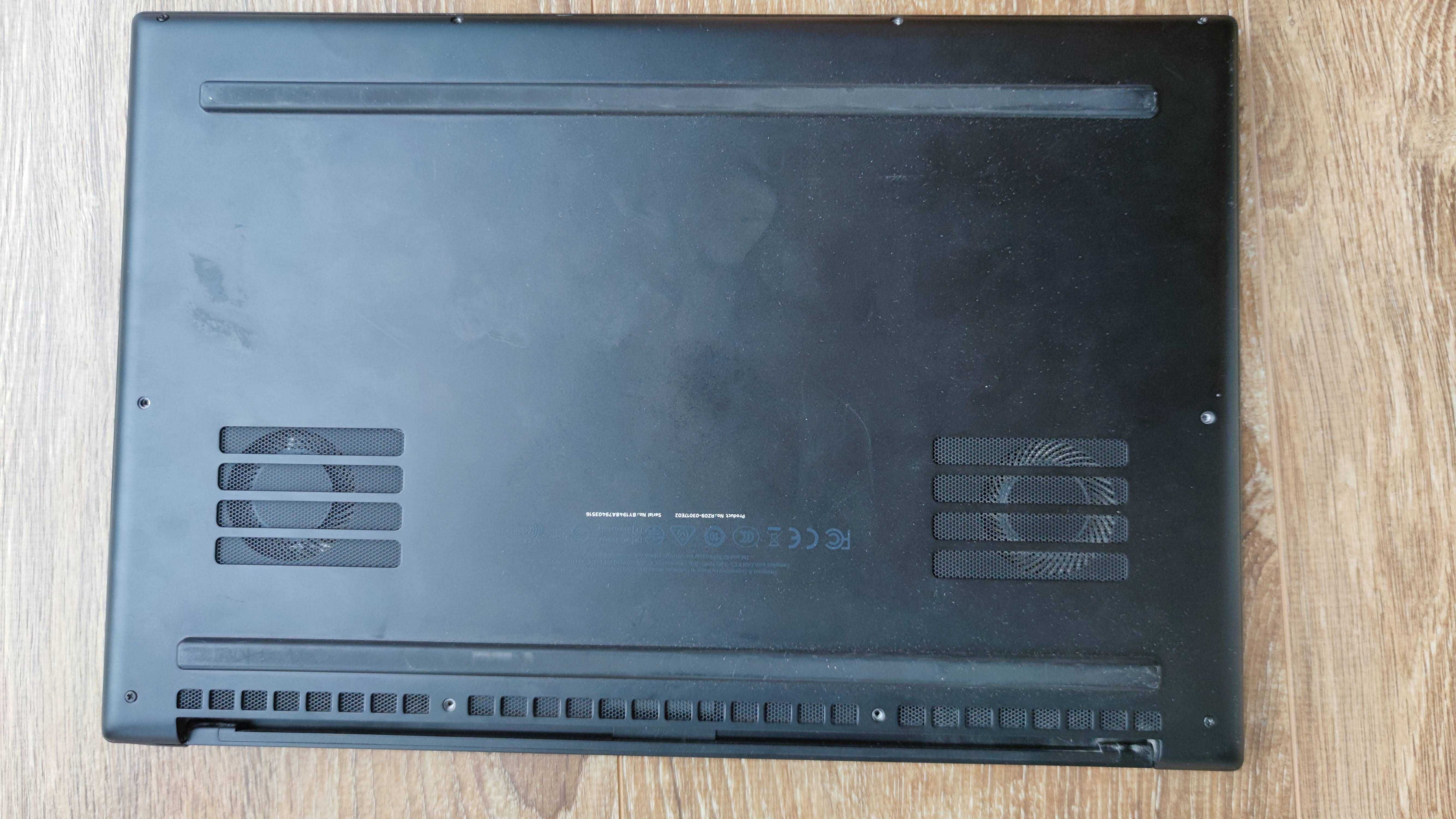 Laptop Razer Blade 15 i7-9750H/16GB/512/Win10 RTX2070, 240Hz