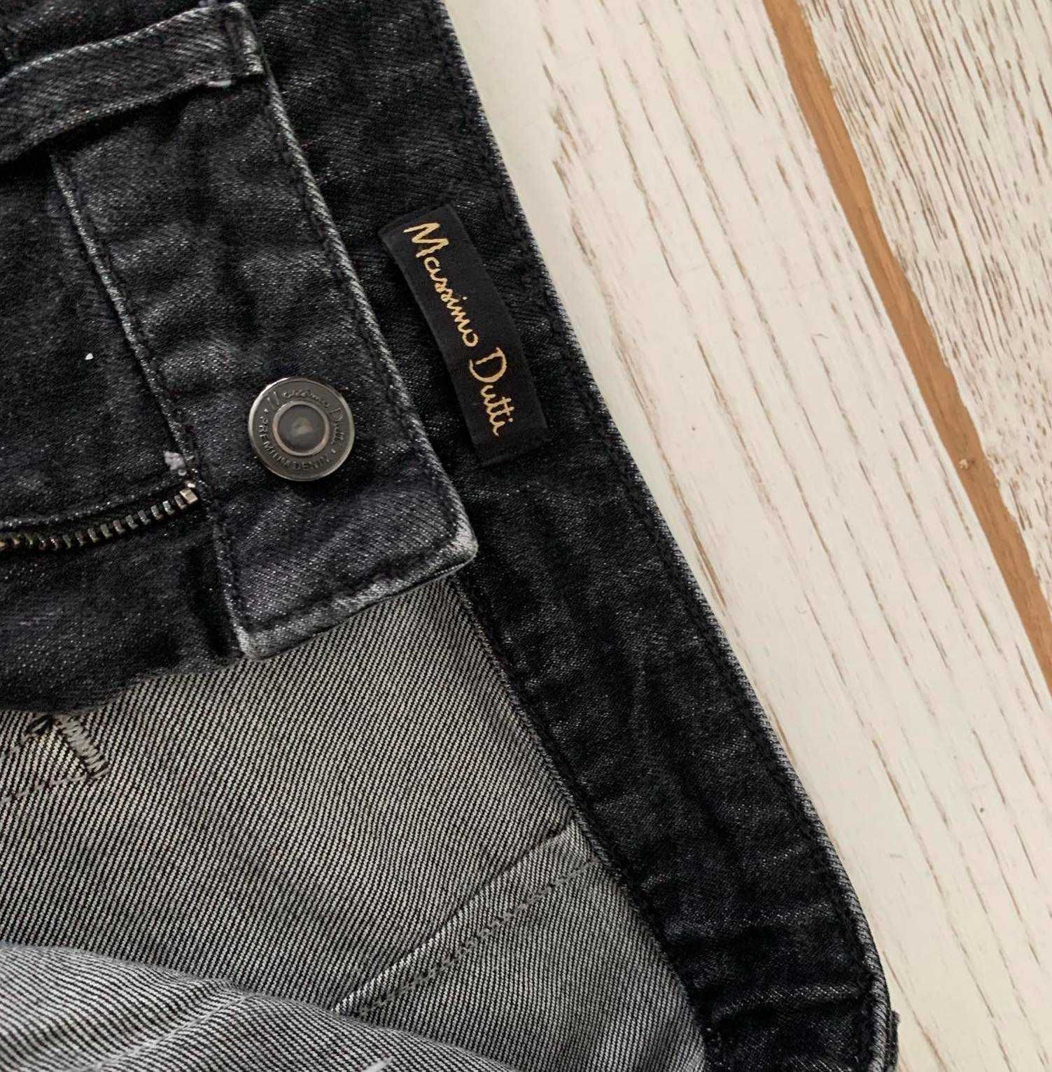 Jeansy Massimo Dutti