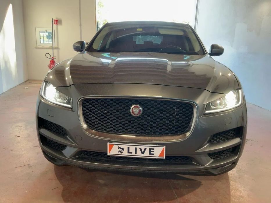 Jaguar F-Pace FUL_2019r_2,0D_180KM_AWD_4x4_PERFEKT_Xenon_Kamera_Nawi_Skóry_Gwarancja
