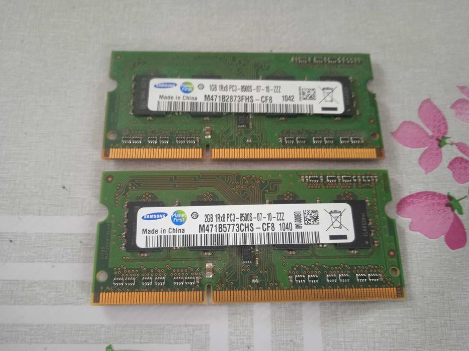 Pamięć RAM DDR3 3GB 1+2GB Samsung 8500s