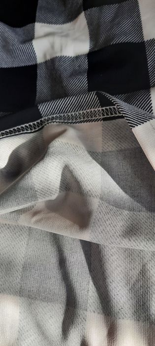 Жіноча сукня суцільна