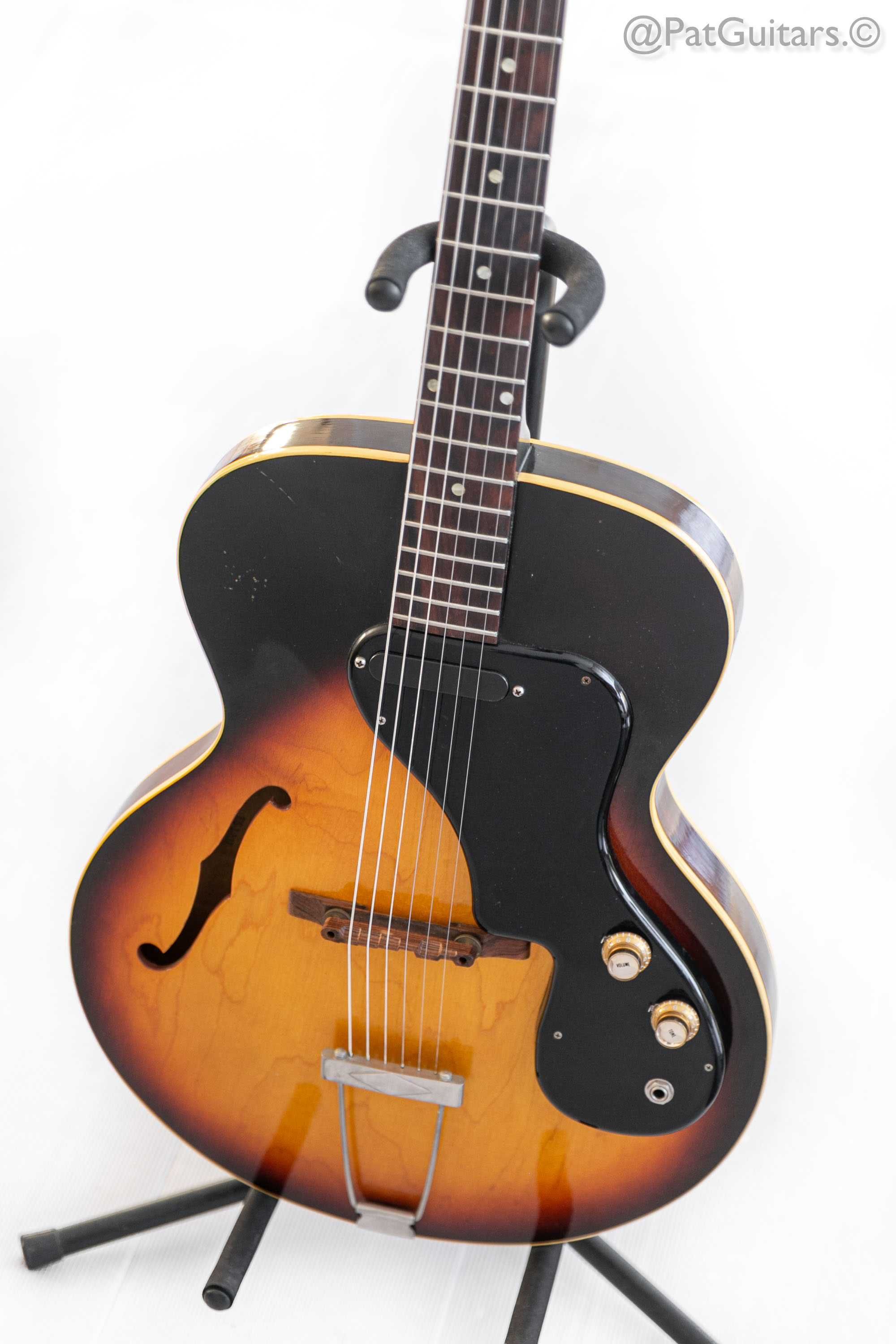1965 Gibson ES-120T in Sunburst