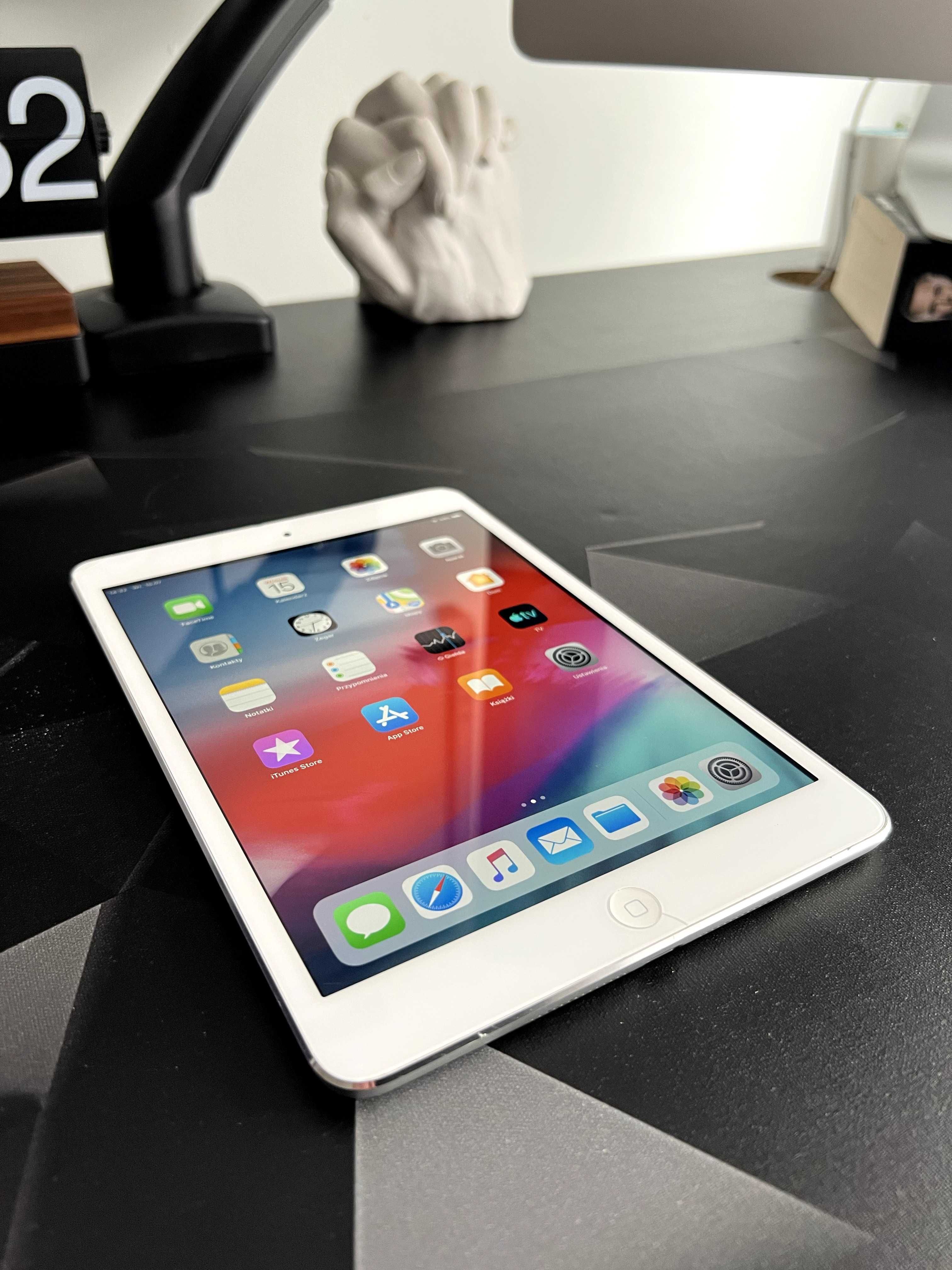Apple iPad Mini 2 32 GB Wi-Fi – Space Gray (Model A1489)