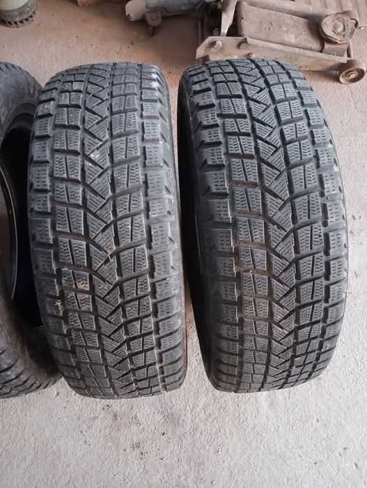 Opony zimowe 225/60/17
