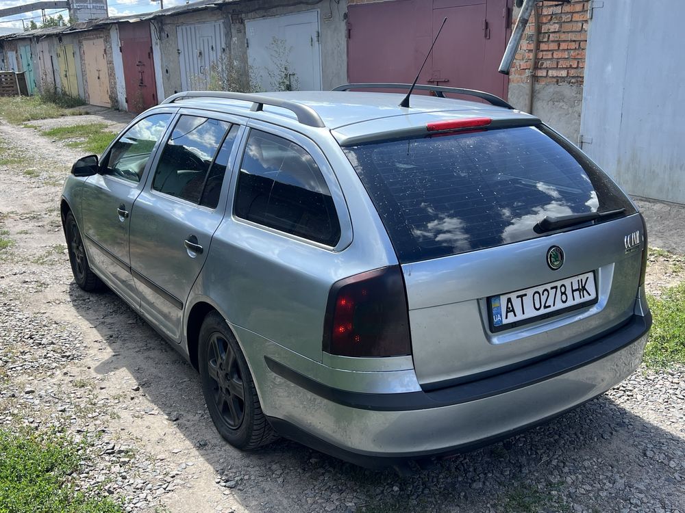 Skoda Octavia A5 2.0 автомат дизель