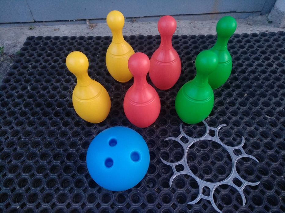 Шахматы, нарды, детский боулинг, Ambassador футбол, аэрохоккей