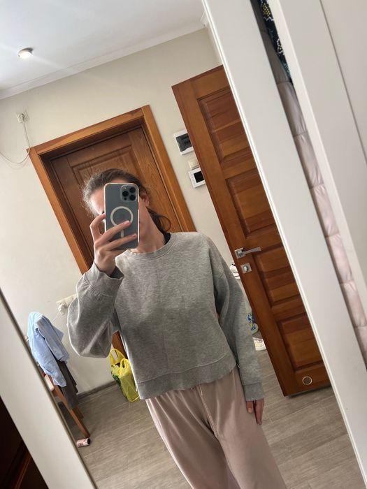 Светр/Кофта бренду Zara/Mango