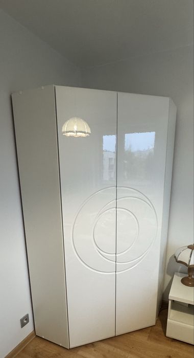 Sprzedam szafe narożna