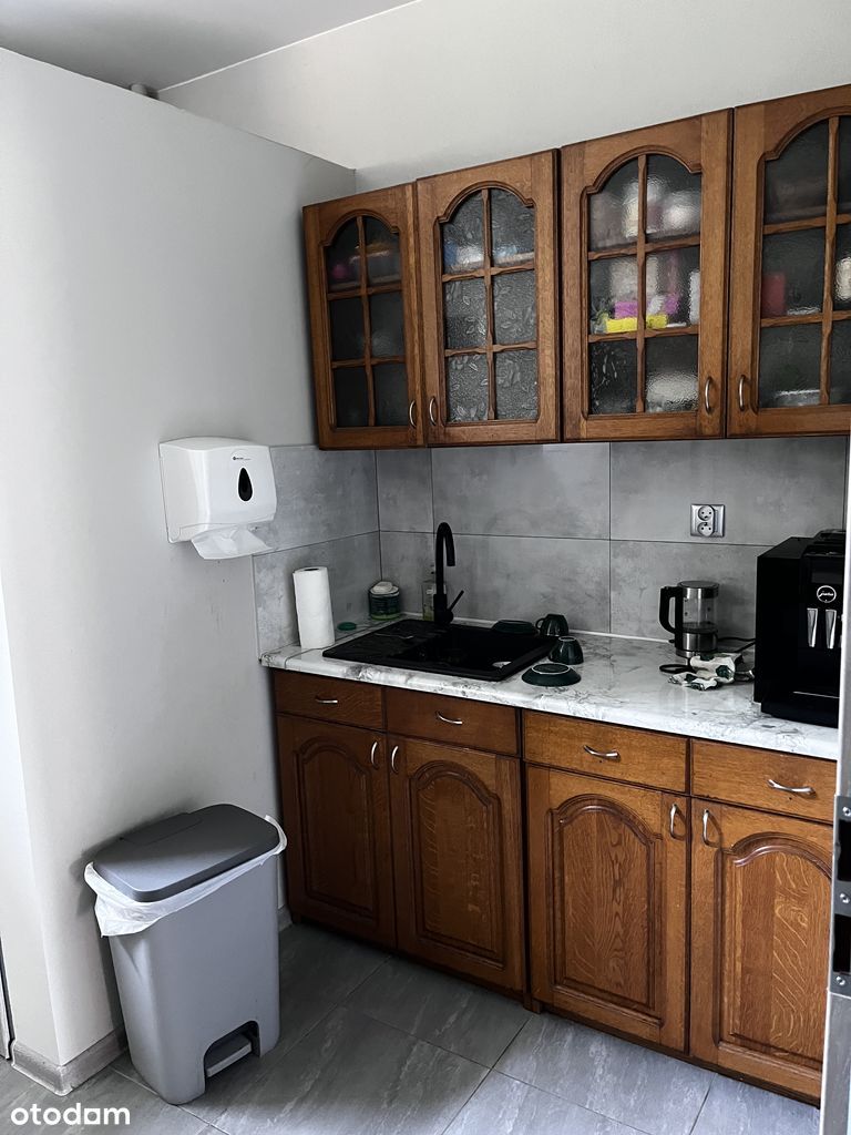 Wynajmę magazyn z częścią biurową – 215 m² – Szczecin, ul. Gryfińska