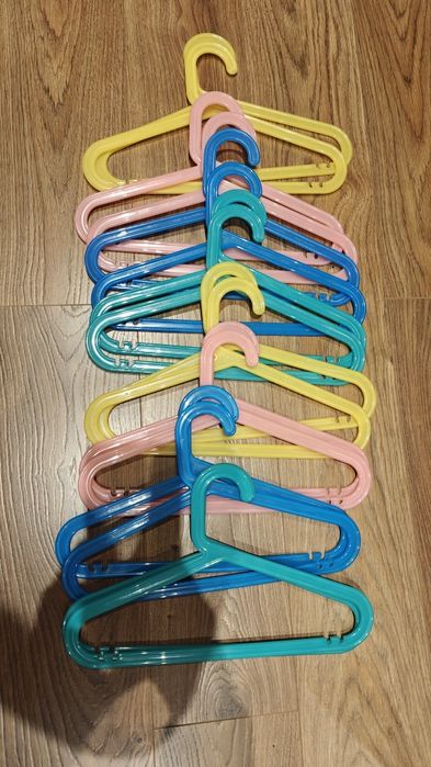 Wieszaki IKEA 16szt.