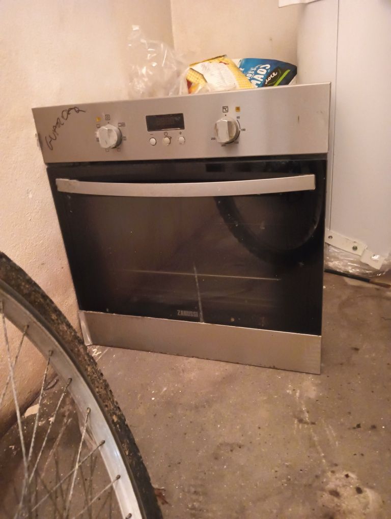 Forno ZANUSSI de encastrar funcionar