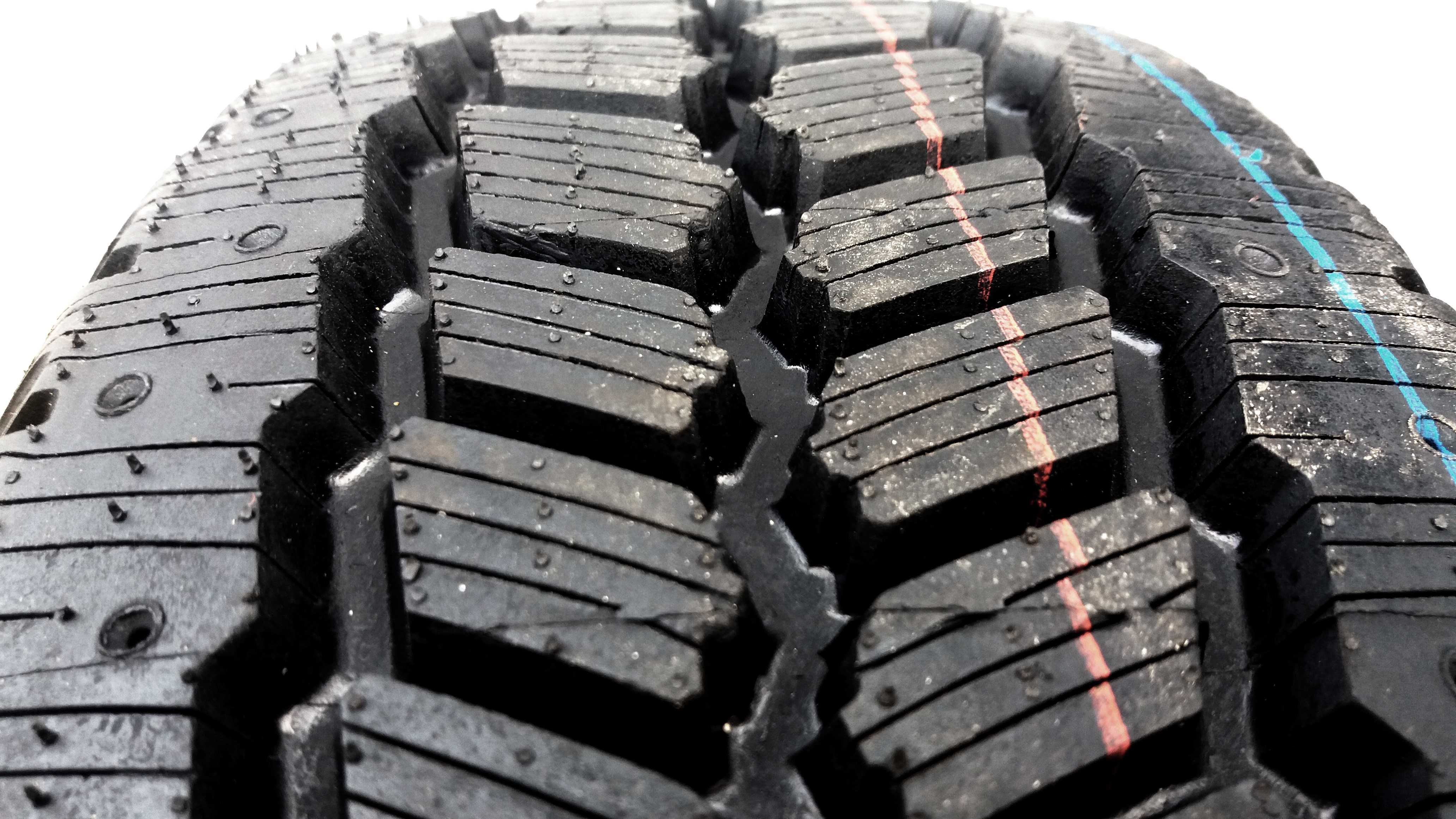 Шини зимові 235/65 R16C 115/113R резина зимова M+S AGIS GAL-GUM Poland