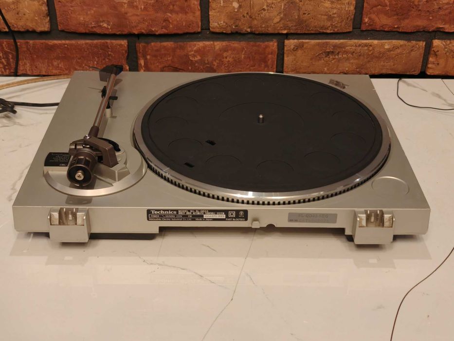 TECHNICS SL-QD33 ! Do naprawy lub na częśći.