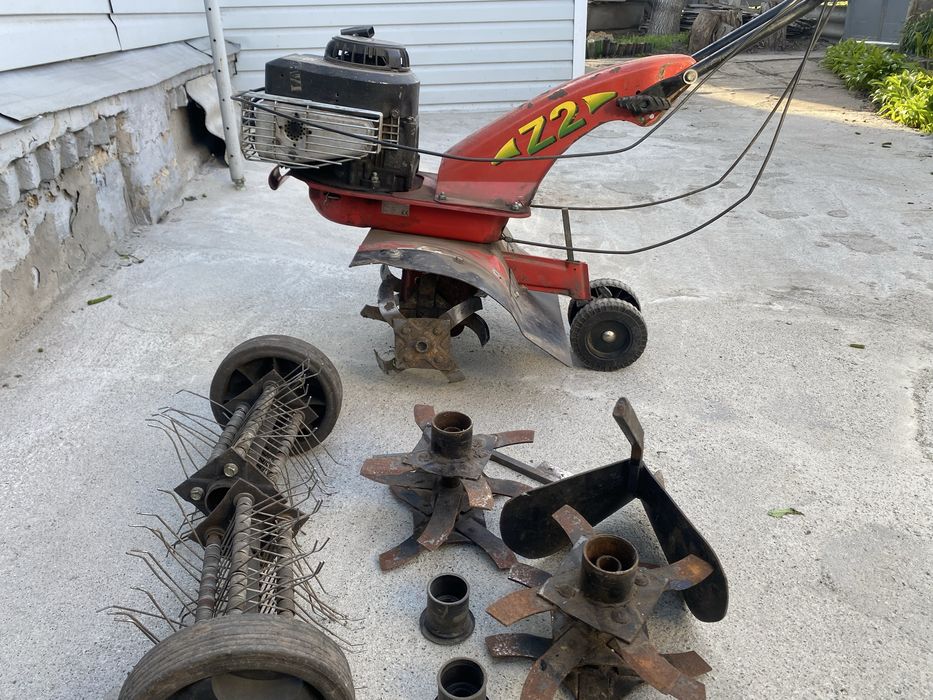 Культиватор бензиновий.