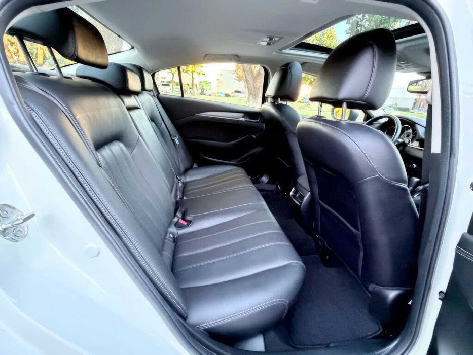 Mazda MAZDA6      2018