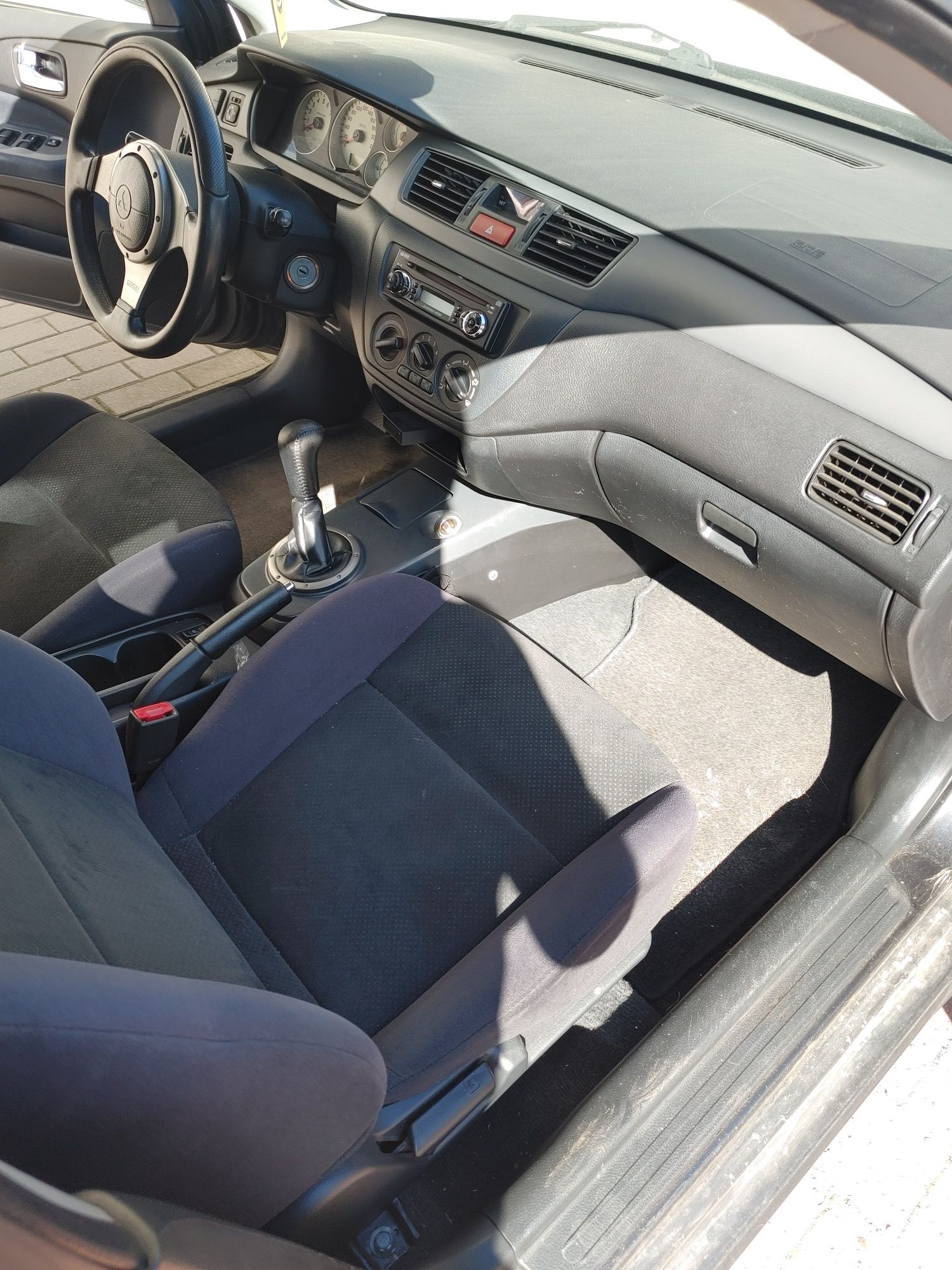 Mitsubishi Lancer
