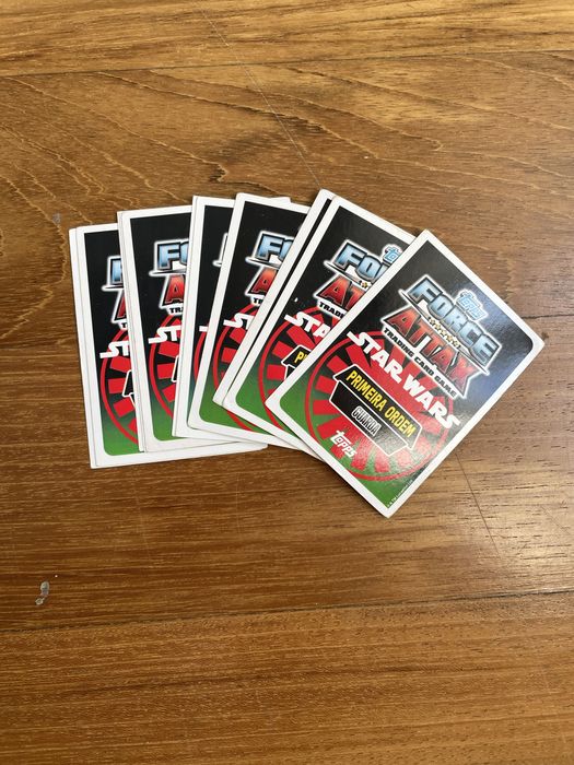 Cartas da Coleçao Star Wars Force Attak - Tops