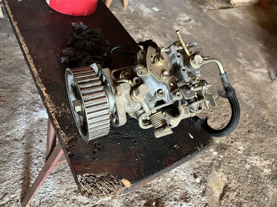 Bomba injetora toyota hilux 2.4D