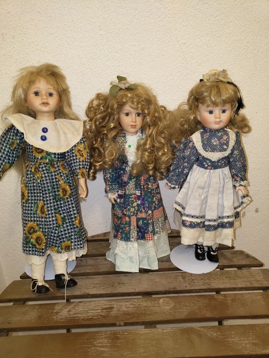 Bonecas de porcelana para coleção