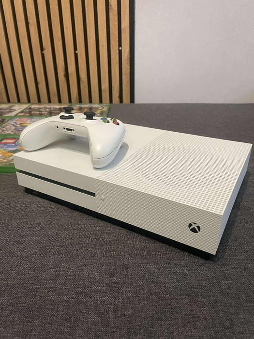 Sprzedam Xbox One S 1tb